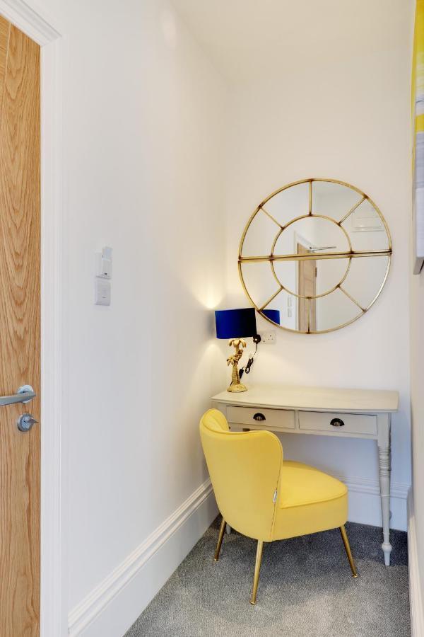 Master Accommodation Suite 2 Sea View With Balcony Hastings Exterior foto